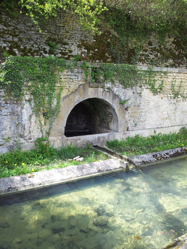 Fontaine Marie Madeleine de Vézelay 